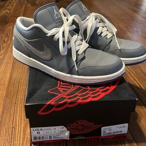 Air Jordan 1 Low